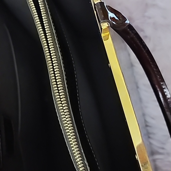 Authentic Louis Vuitton 0Monogram Vernis business handbag - Picture 5 of 8